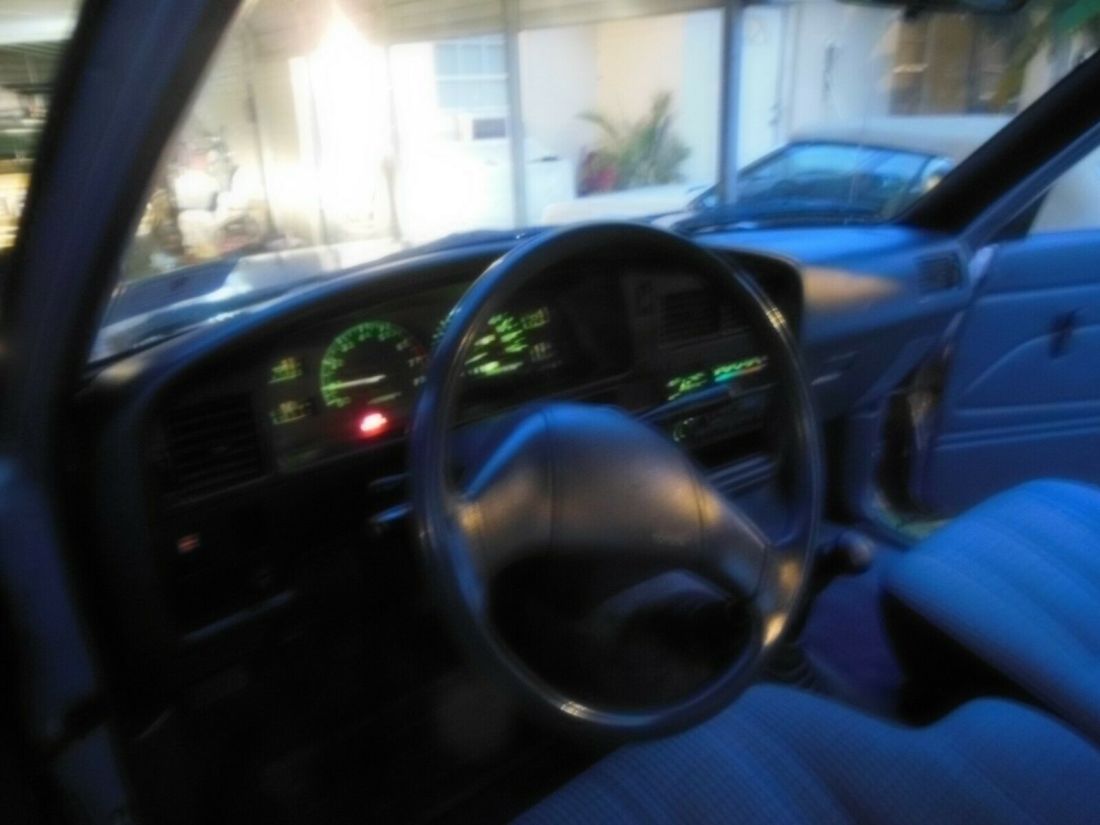1991 Toyota Pickup - photo 7