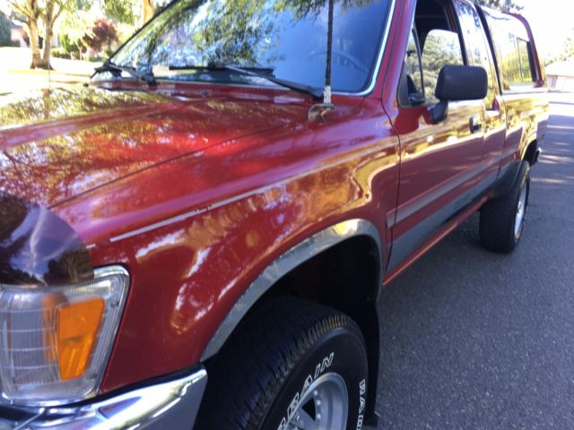 1991 Toyota Tacoma sr5 - photo 3