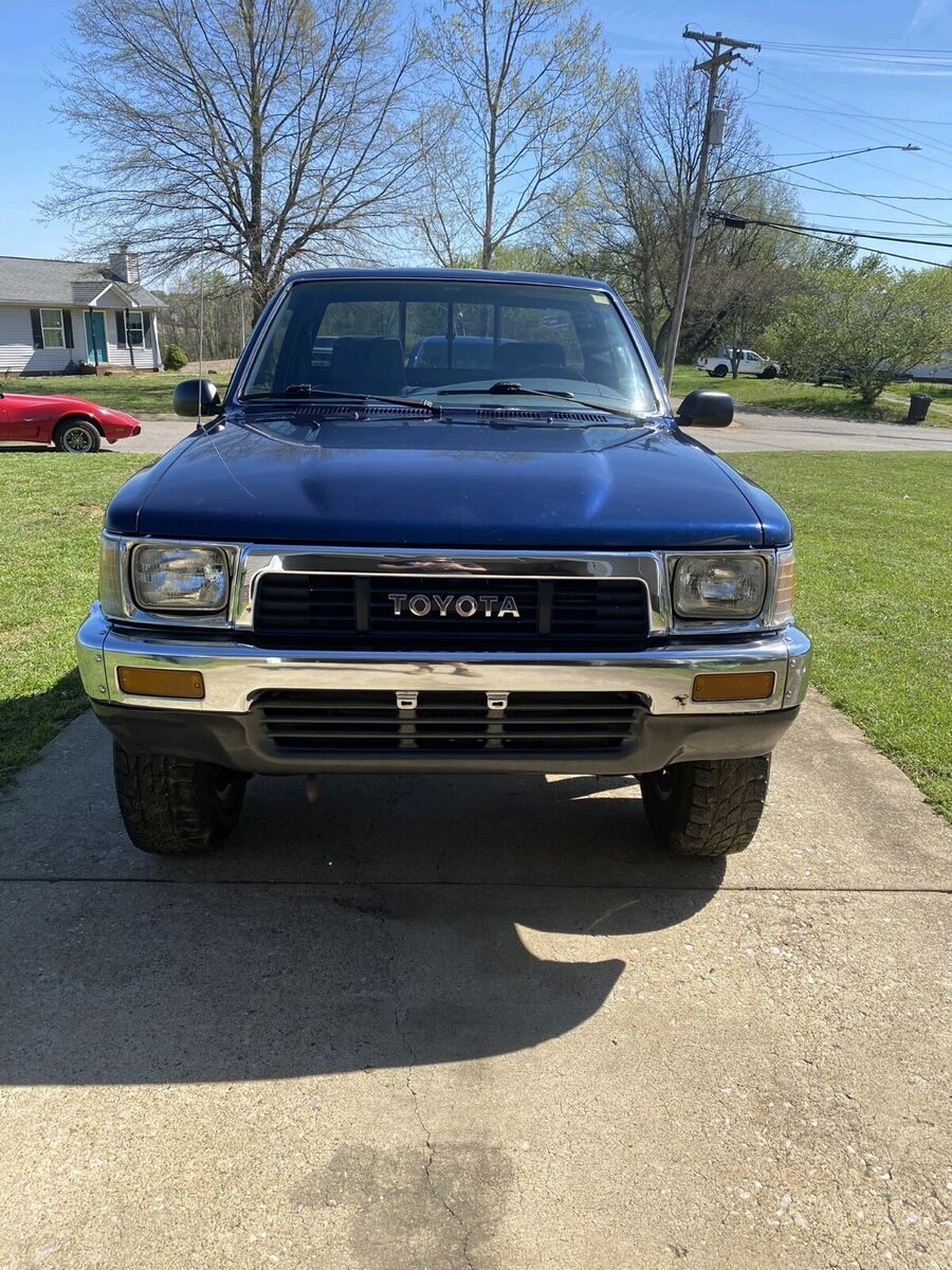 1991 Toyota Pickup 1/2 TON SHORT WHEELBASE DLX - photo 10