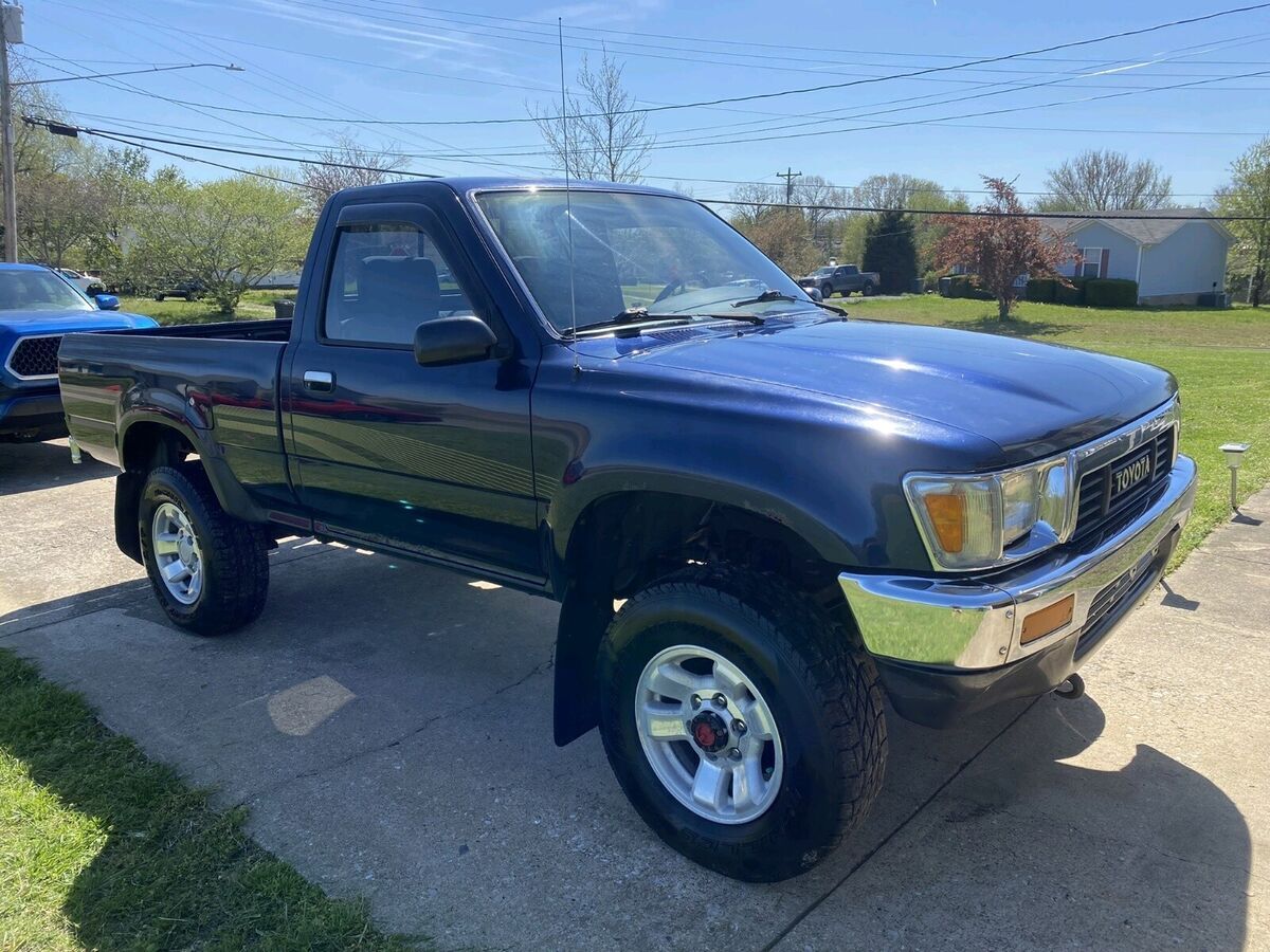 1991 Toyota Pickup 1/2 TON SHORT WHEELBASE DLX - photo 11