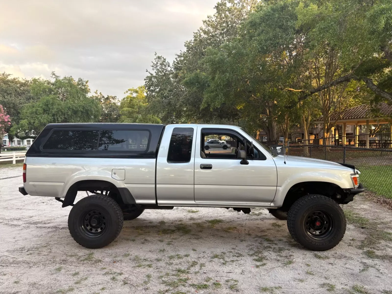 1991 Toyota Pickup DLX XtraCab 4x4 - photo 5