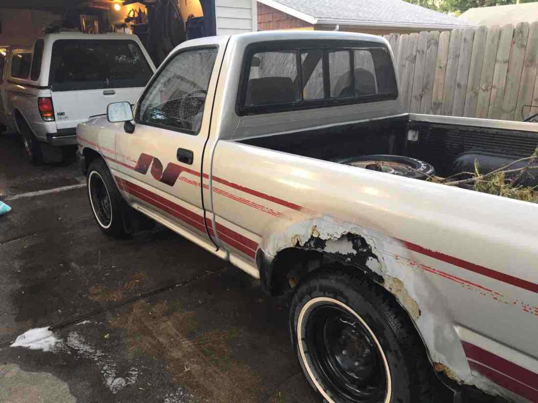 1991 Toyota Pickup 1/2 TON SHORT WHEELBASE - photo 2