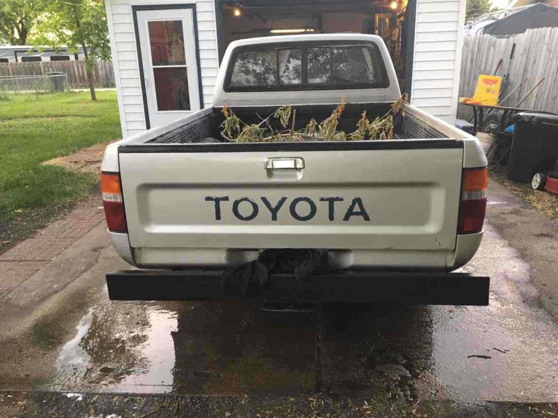1991 Toyota Pickup 1/2 TON SHORT WHEELBASE - photo 3