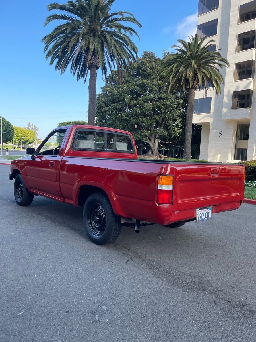 1991 Toyota Pickup 1/2 TON SHORT WHEELBASE - photo 4