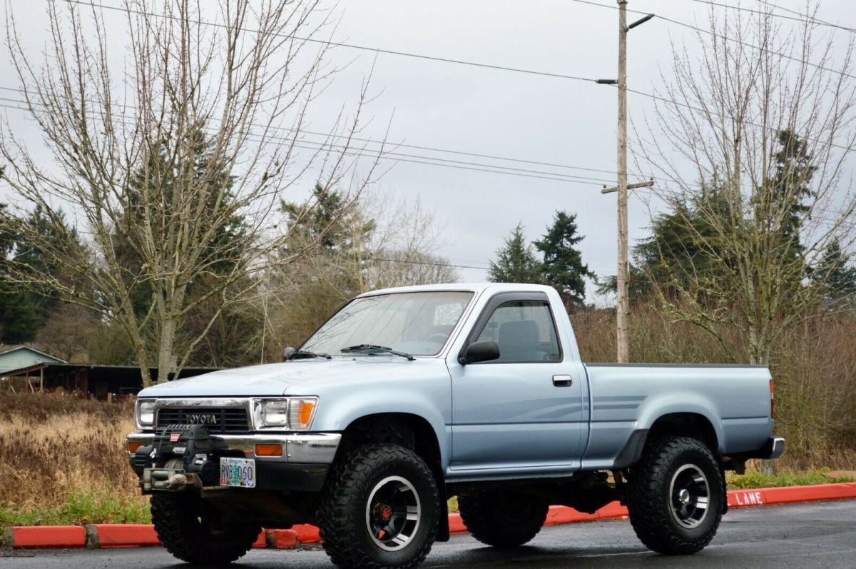 1991 Toyota Pickup ~ 4X4 ~ 115K MILES