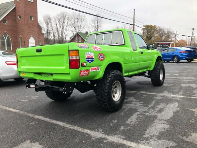 1991 Toyota Tacoma SR5 - photo 2
