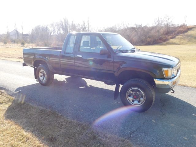 1991 Toyota Pickup - photo 2