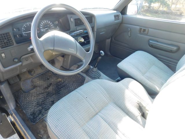 1991 Toyota Pickup - photo 8