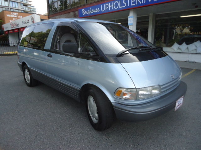 1991 Toyota Previa LE Mini Passenger Van 3-Door 2.4L Right Hand Drive 1991 Toyota Previa