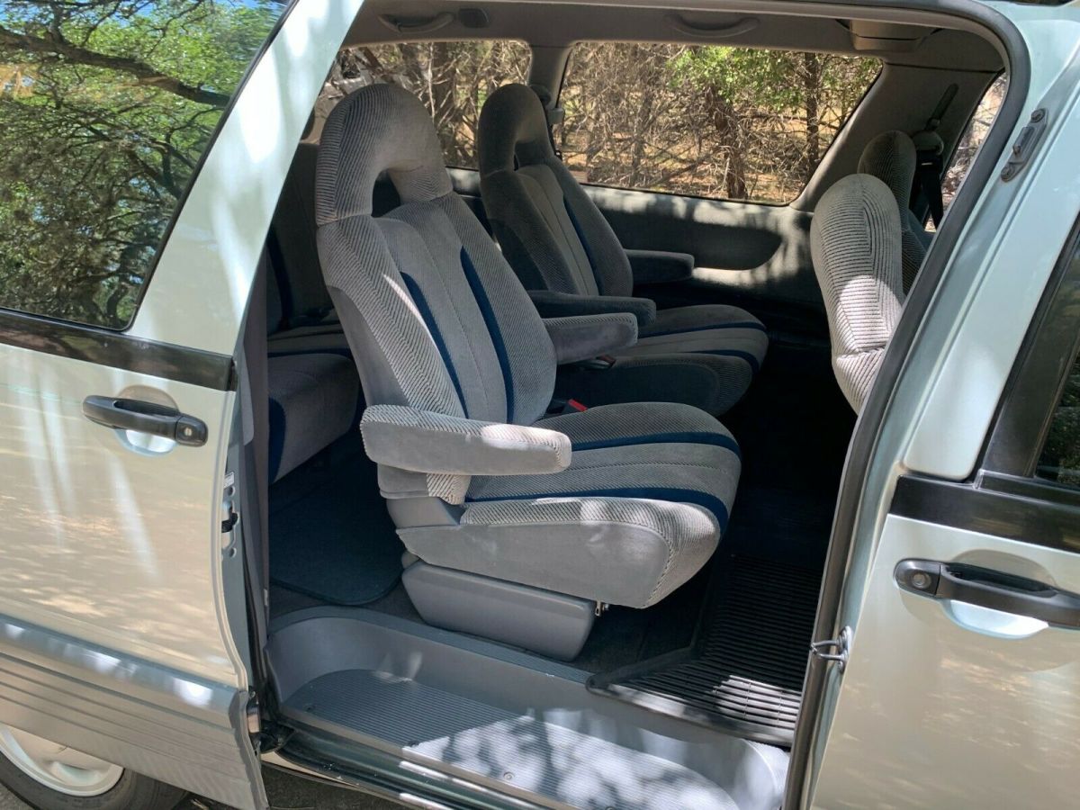 1991 Toyota Previa - photo 10