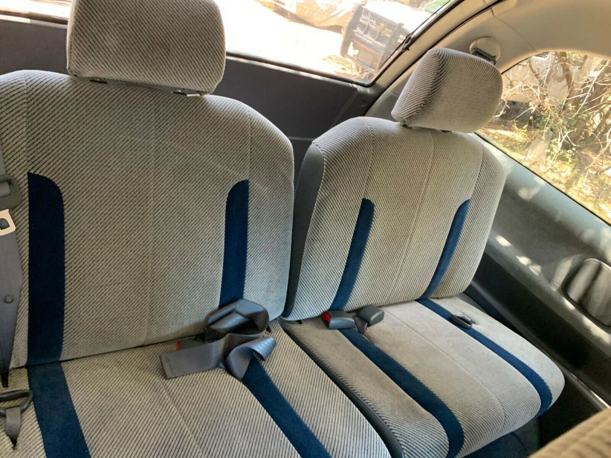 1991 Toyota Previa - photo 12