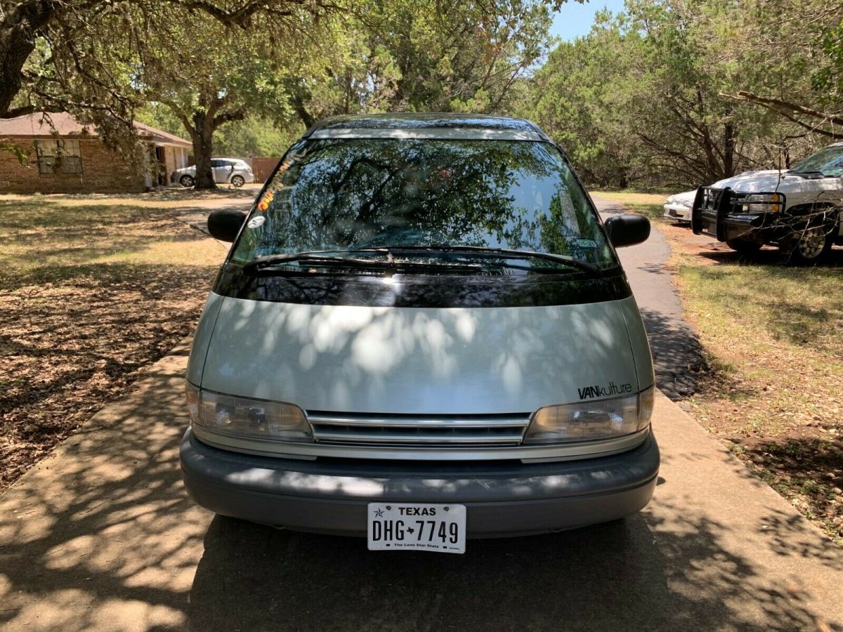 1991 Toyota Previa - photo 2