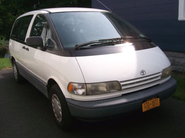 1991 Toyota Previa - photo 2