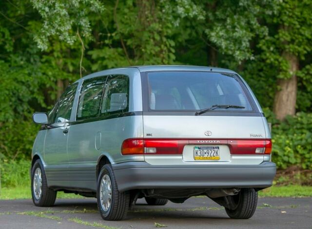 1991 Toyota Previa Super Low 57K Miles 7 Passenger Power Windows CARFAX Garaged! - photo 4