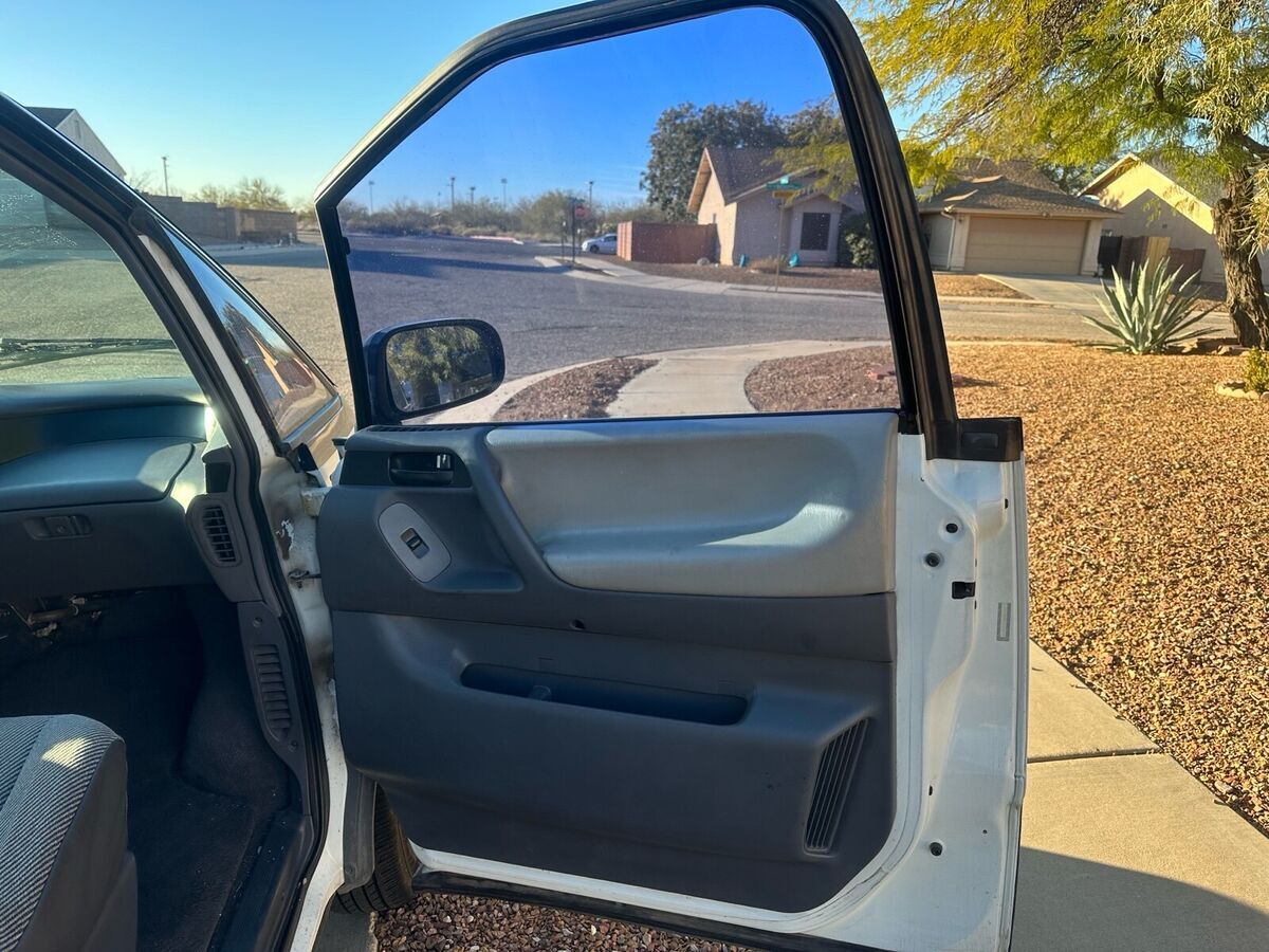 1991 Toyota Previa DLX - photo 10