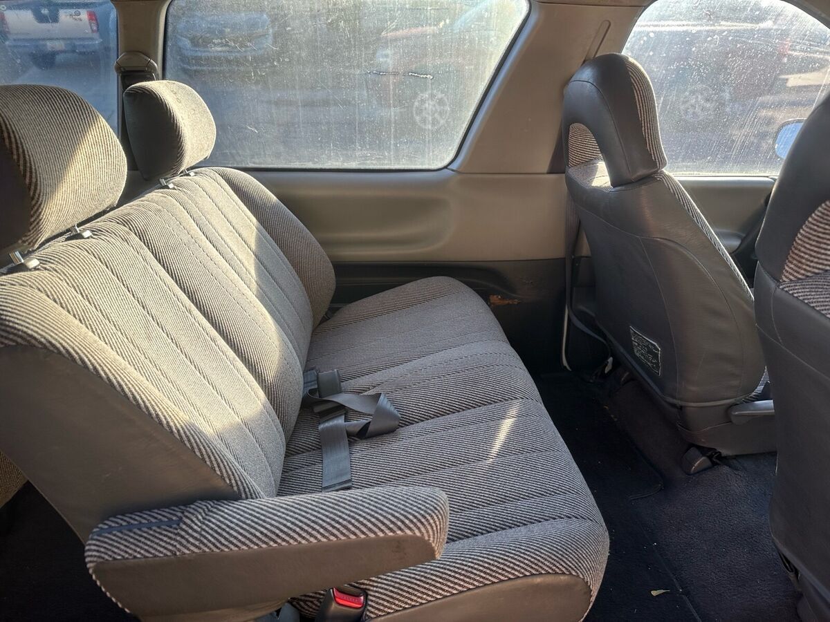 1991 Toyota Previa DLX - photo 12