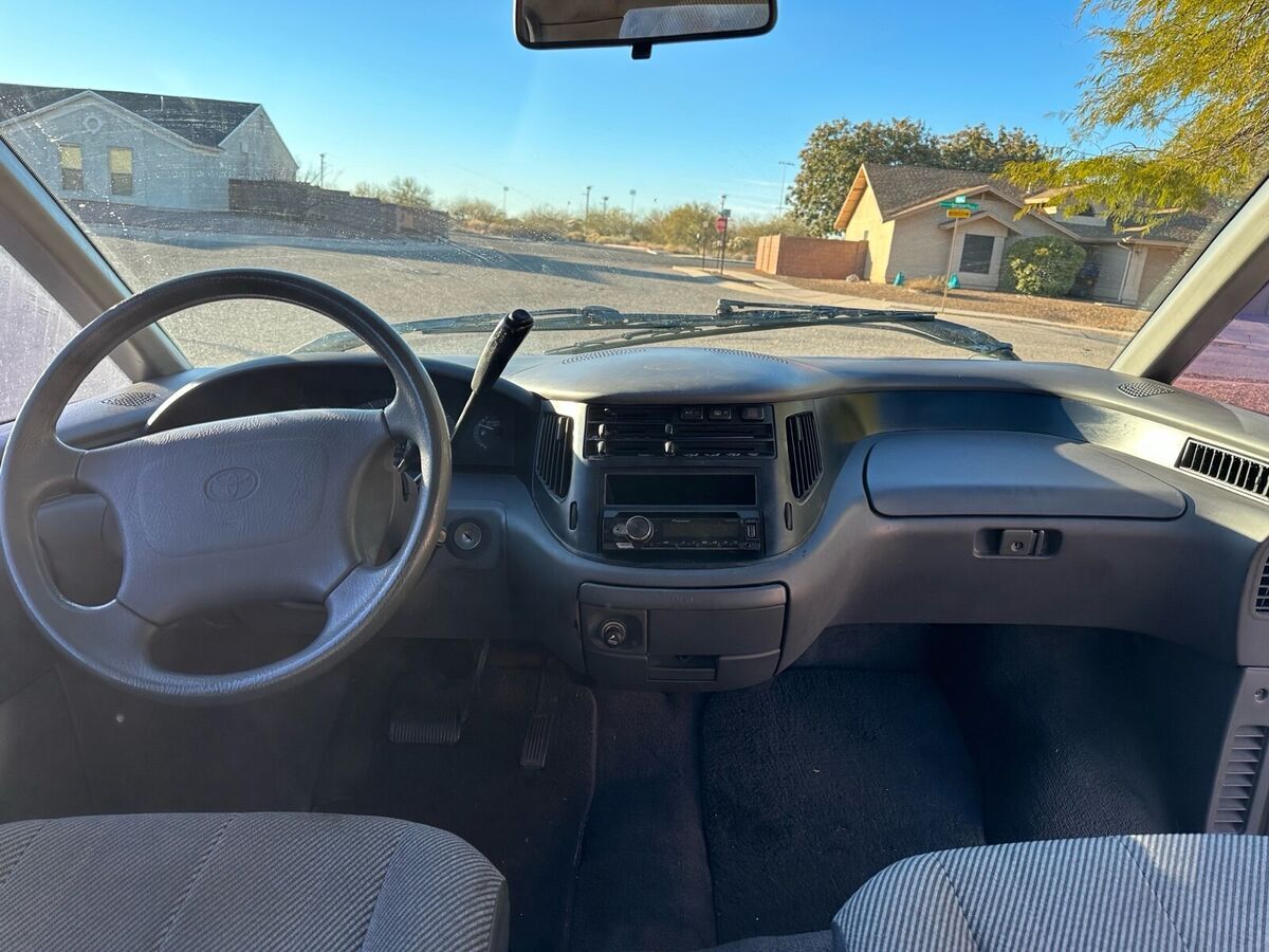 1991 Toyota Previa DLX - photo 13
