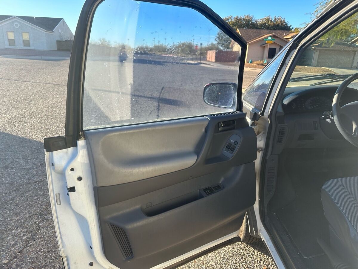 1991 Toyota Previa DLX - photo 8
