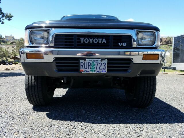 1991 Toyota Pickup SR5 - photo 2