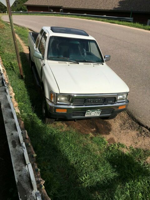1991 Toyota Pickup SR5 - photo 4
