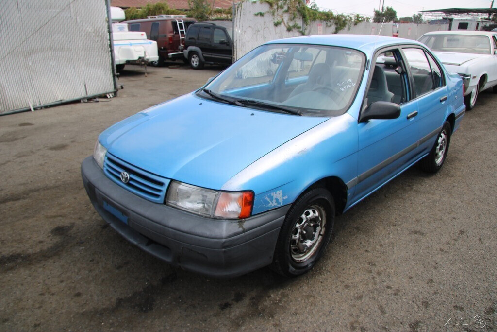 1991 Toyota Tercel DX - photo 2