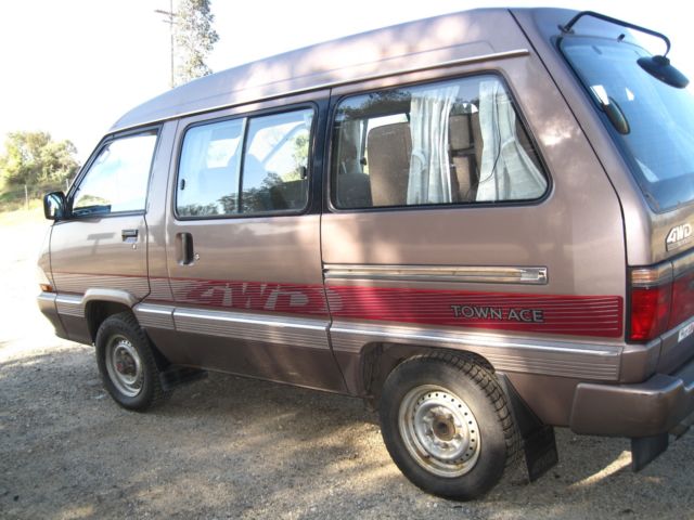 1991 Toyota Townace Van - photo 3