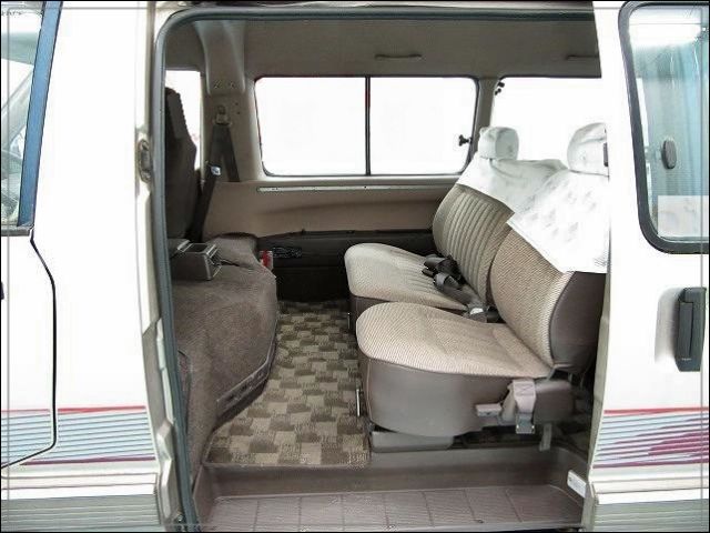 1991 Toyota Townace Mini van 4X4 5 spd Wagon - photo 4