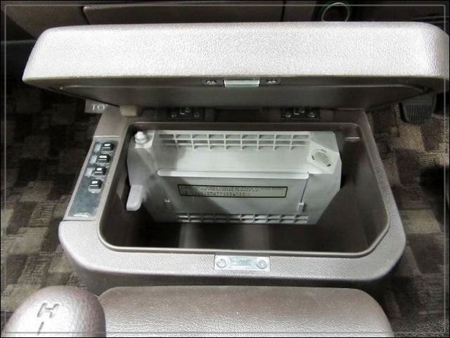 1991 Toyota Townace Mini van 4X4 5 spd Wagon - photo 9