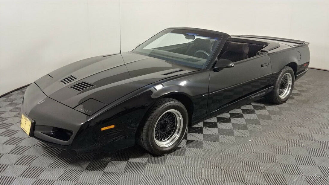 1991 Pontiac Firebird Trans Am - photo 2
