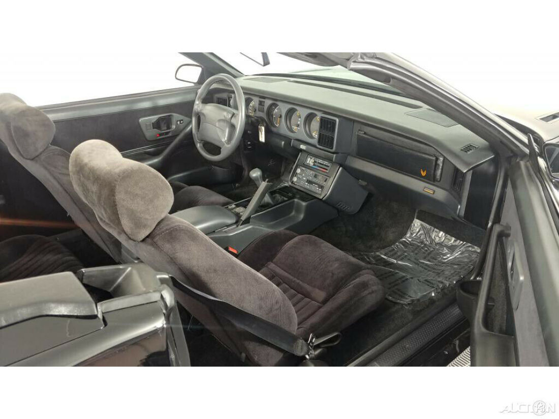 1991 Pontiac Firebird Trans Am - photo 8