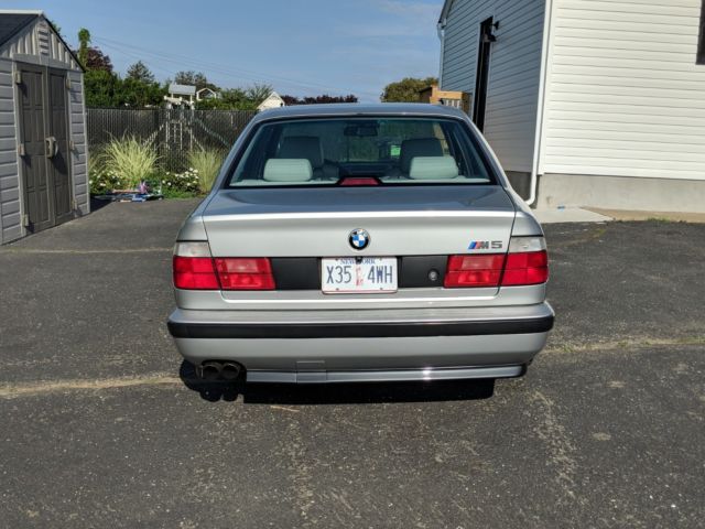 1991 Used 3.6L I6 24V COnverted to 6 Speed Looks and works AMAZING 1991 BMW M5 M5