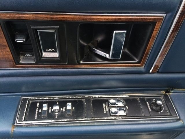 1991 Cadillac DeVille - photo 12