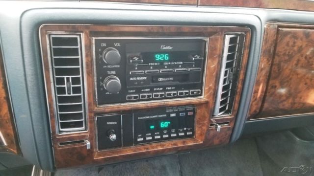 1991 Cadillac Brougham - photo 11