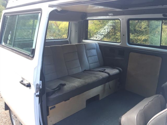 1991 Volkswagen Bus/Vanagon Wolfsberg Interior - photo 10