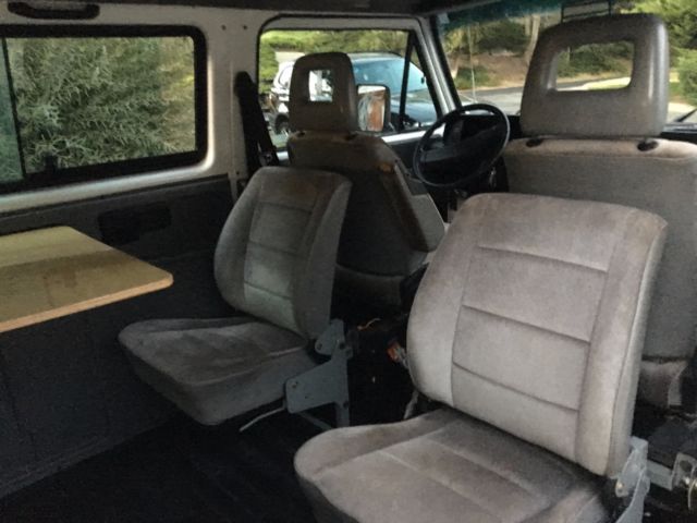 1991 Volkswagen Bus/Vanagon Wolfsberg Interior - photo 13