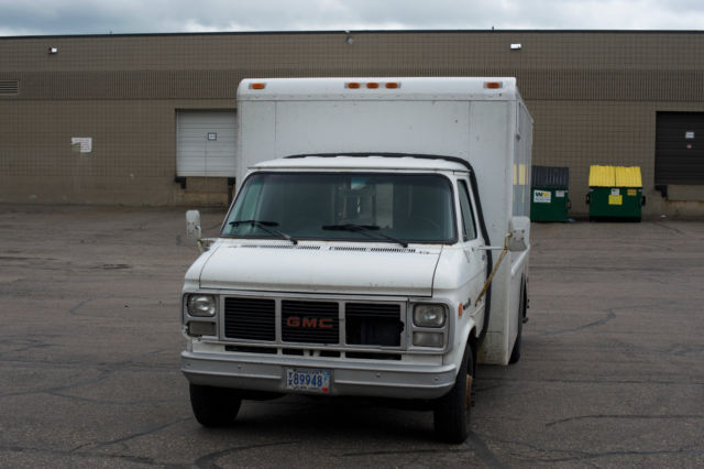 1991 Vandura 2500 Insulated Box Truck - NO DOT needed 1991 GMC Vandura