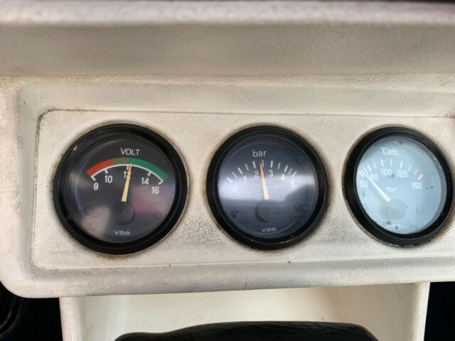 1991 Volkswagen Cabrio - photo 11