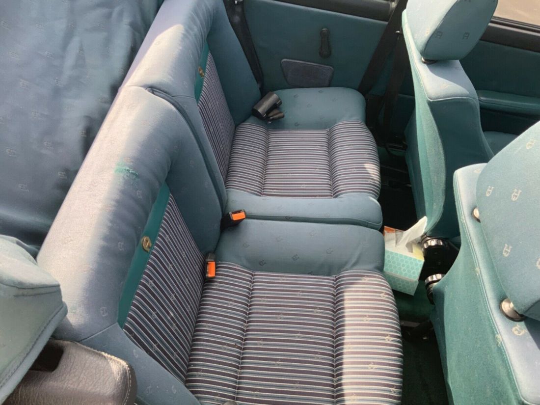 1991 Volkswagen Rabbit Cabriolet Ã‰tienne Aigner Edition - photo 13