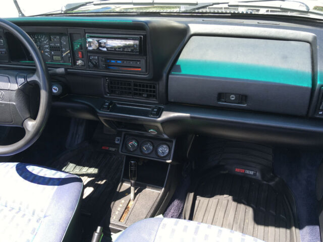 1991 Volkswagen Cabrio - photo 6