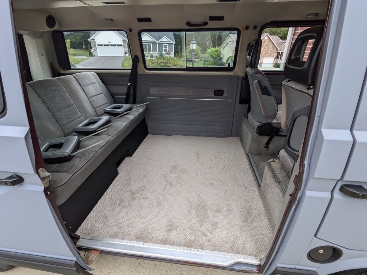 1991 Volkswagen Vanagon - photo 12