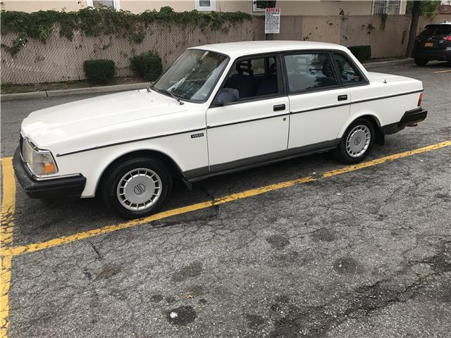 1991 Volvo 240 -- - photo 4