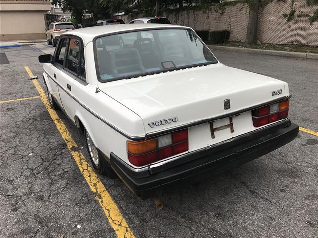 1991 Volvo 240 -- - photo 8