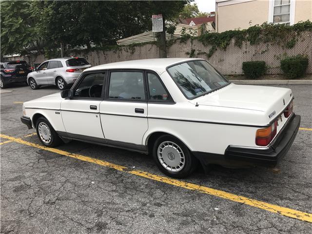 1991 Volvo 240 -- - photo 6