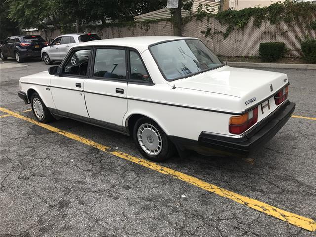 1991 Volvo 240 -- - photo 7