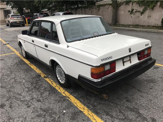 1991 Volvo 240 -- - photo 8