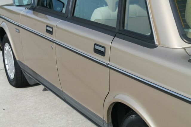 1991 Volvo 240 - photo 7