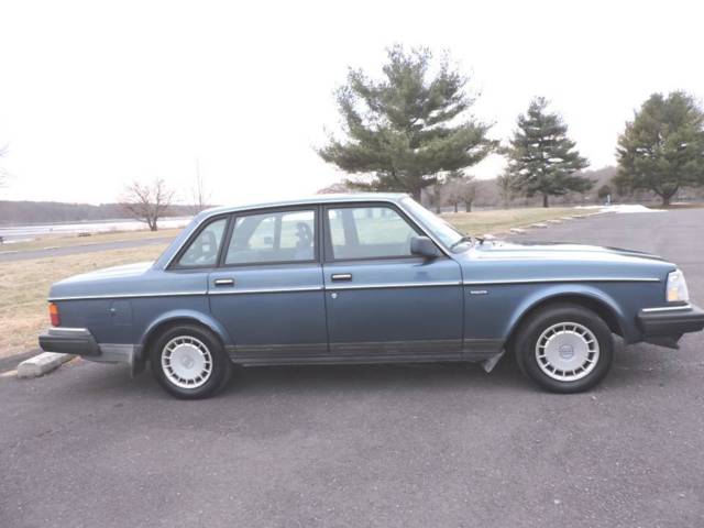 1991 Volvo 240 - photo 4