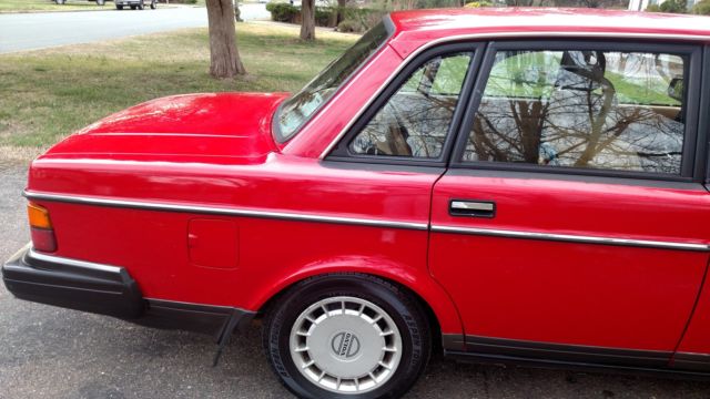 1991 Volvo 240 Base Sedan 4-Door - photo 4