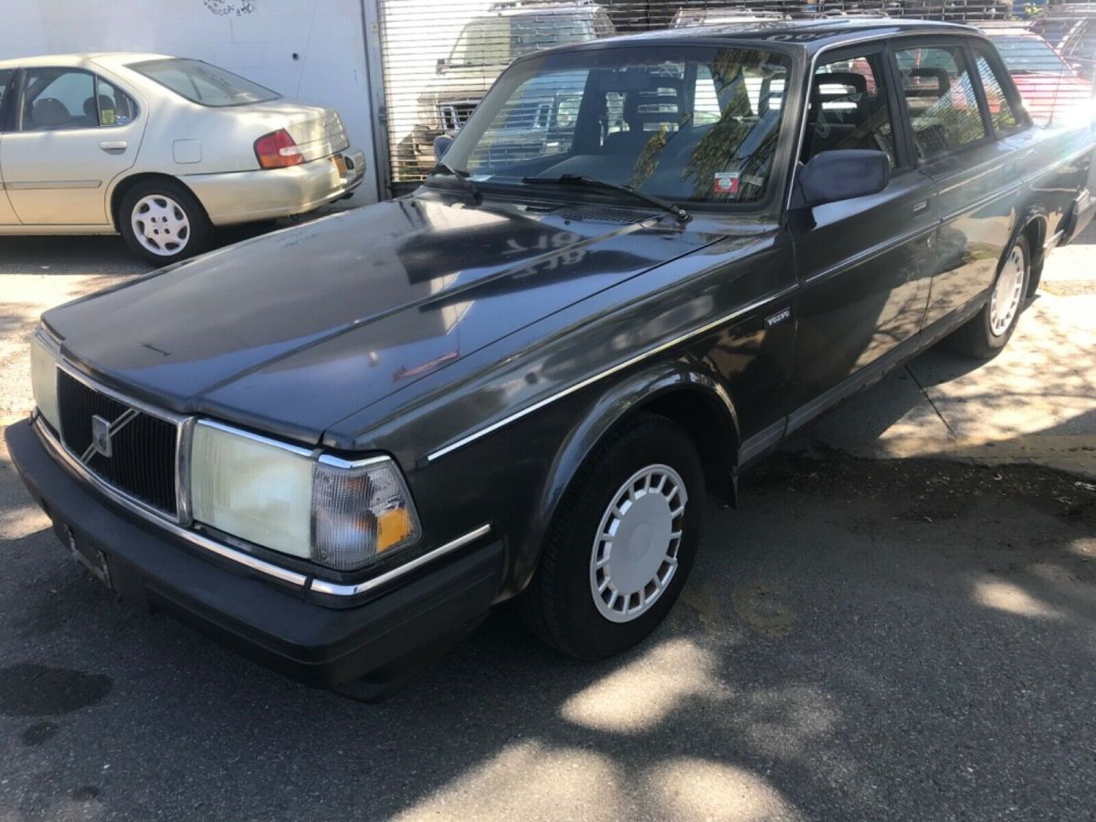 1991 Volvo 240 GL 1 owner 106k runs and drives solid chassis classic collectible 1991 Volvo 240 GL