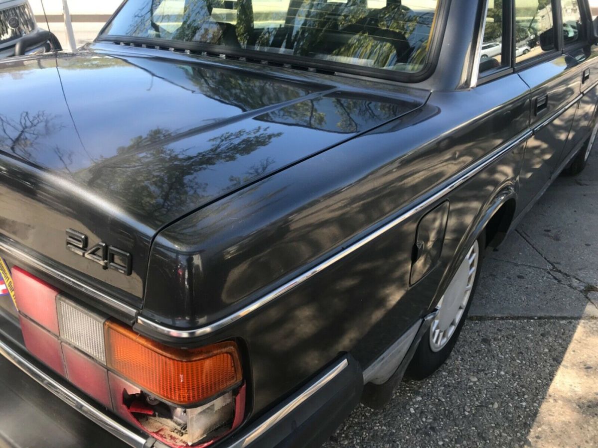 1991 Volvo 240 GL - photo 11